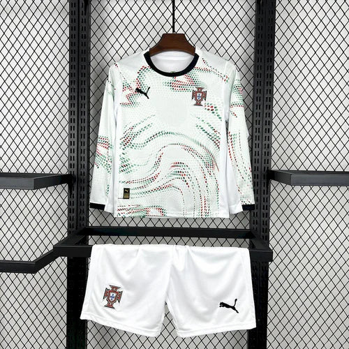 Conjunto infantil MANGA COMPRIDA Seleção Portugal branco alternativo 2025