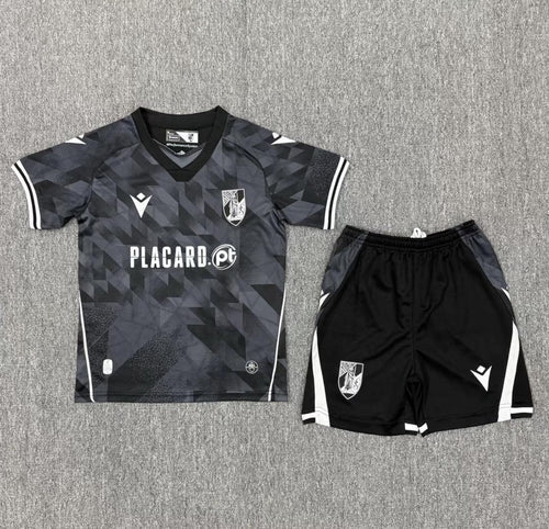 Conjunto infantil Vitória Guimarães alternativo preto 2025/2026