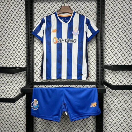 Conjunto infantil principal azul e branco 2024/2025