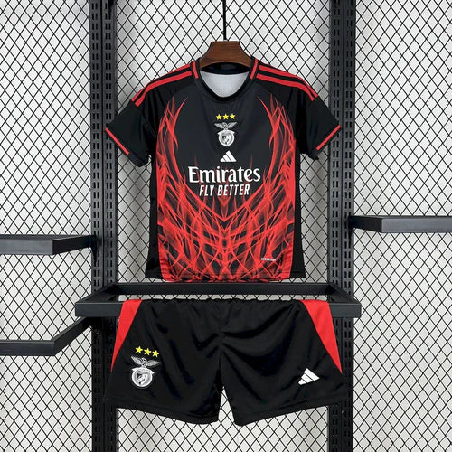 Conjunto infantil concept preta e vermelha 2025/2026