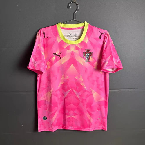Camisola Seleção de Portugal concept rosa 2026/2027