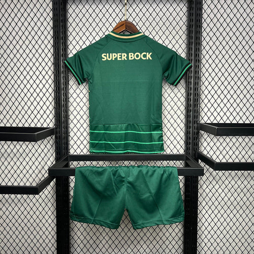 Conjunto infantil verde special editon 2024/2025