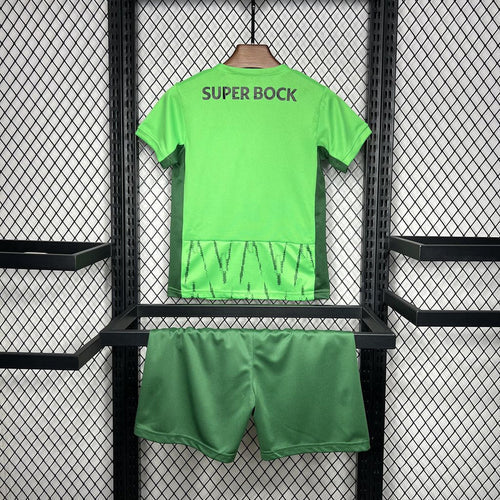 Conjunto infantil VERDE alternativa 202425