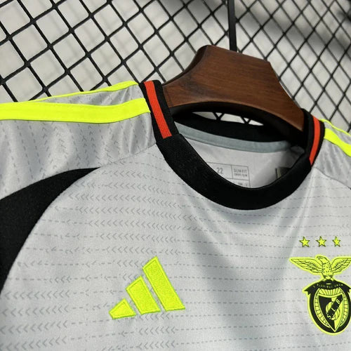 Conjunto infantil terceiro equipamento 2024/2025 cinza