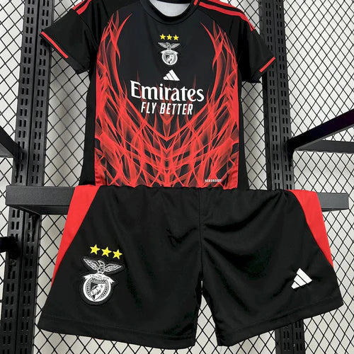 Conjunto infantil concept preta e vermelha 2025/2026