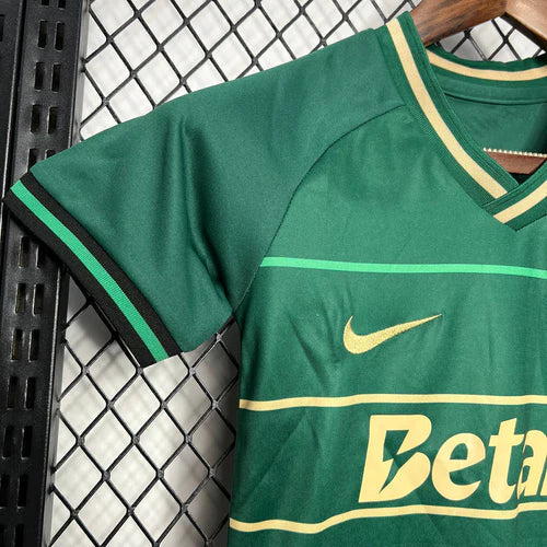 Conjunto infantil verde special editon 2024/2025