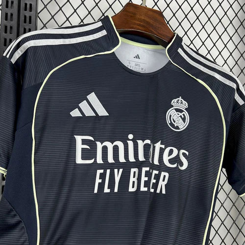 Camisola Real Madrid alternativa 2025/2026