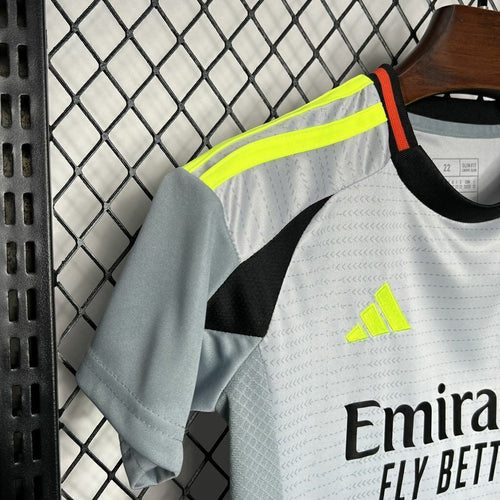 Conjunto infantil terceiro equipamento 2024/2025 cinza