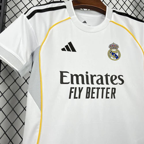 Conjunto Infantil Real Madrid home branco 2025/2026