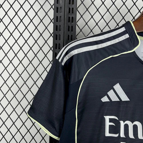 Camisola Real Madrid alternativa 2025/2026