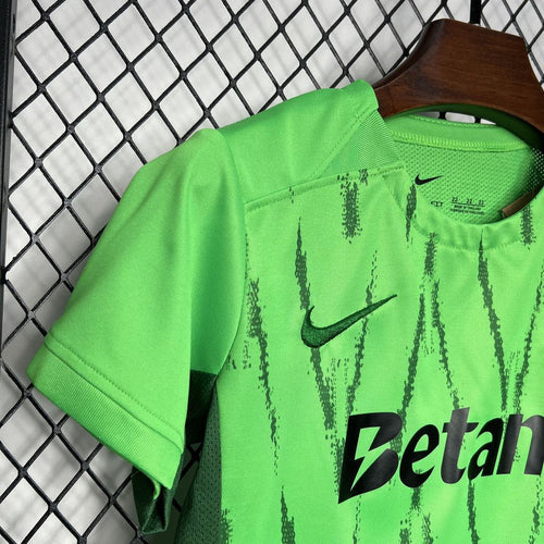Conjunto infantil VERDE alternativa 202425